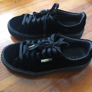 Velvet FENTY Puma sneakers, like new!